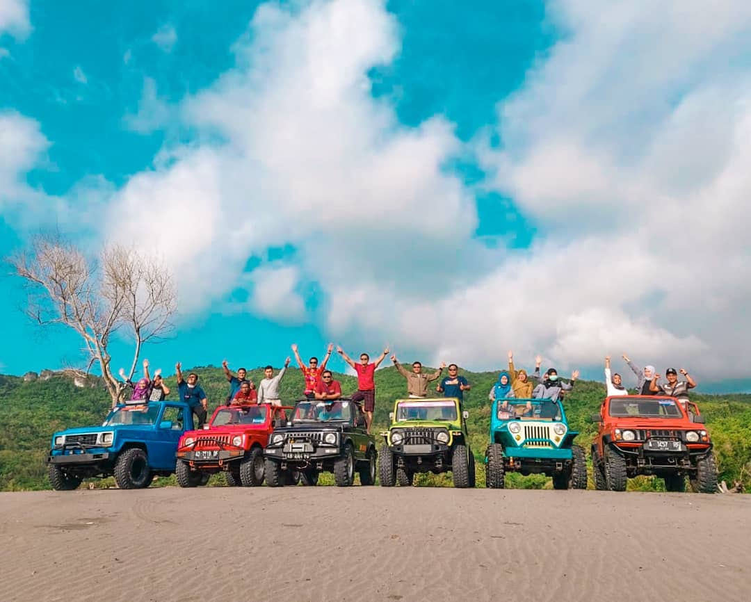 Jeep Wisata Gumuk Pasir Trip 2 Off Road
